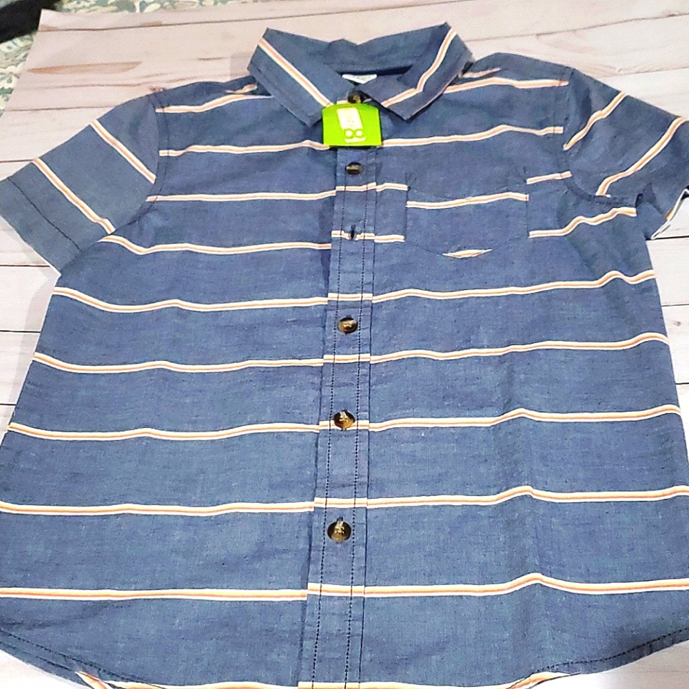 Boys sz 5/6 button down woven shirt by Crazy 8
